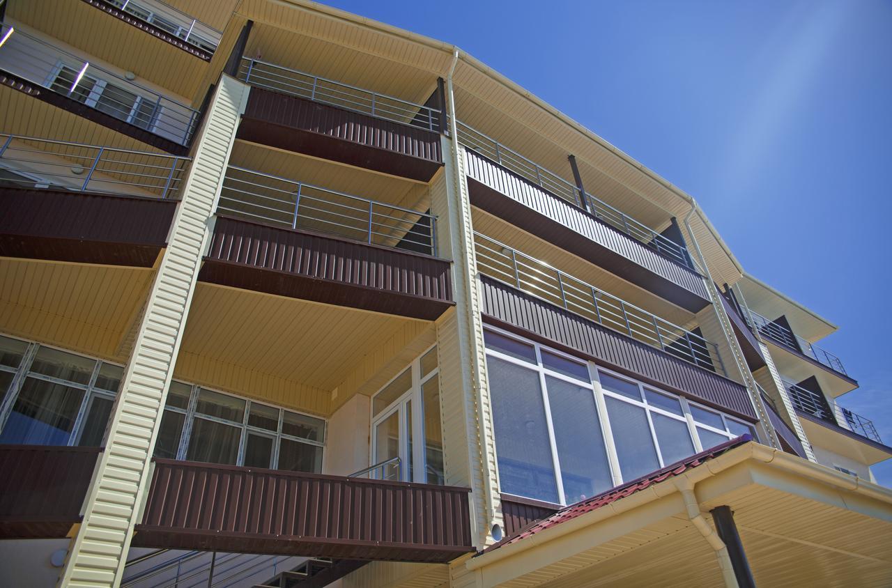 Azure Sport Resort Bulan Sogottuu Exterior photo
